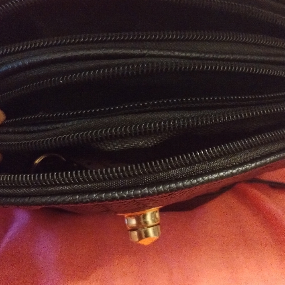 Dior Pouch And Black Quilted Crossbody Bag - Picture 10 of 10